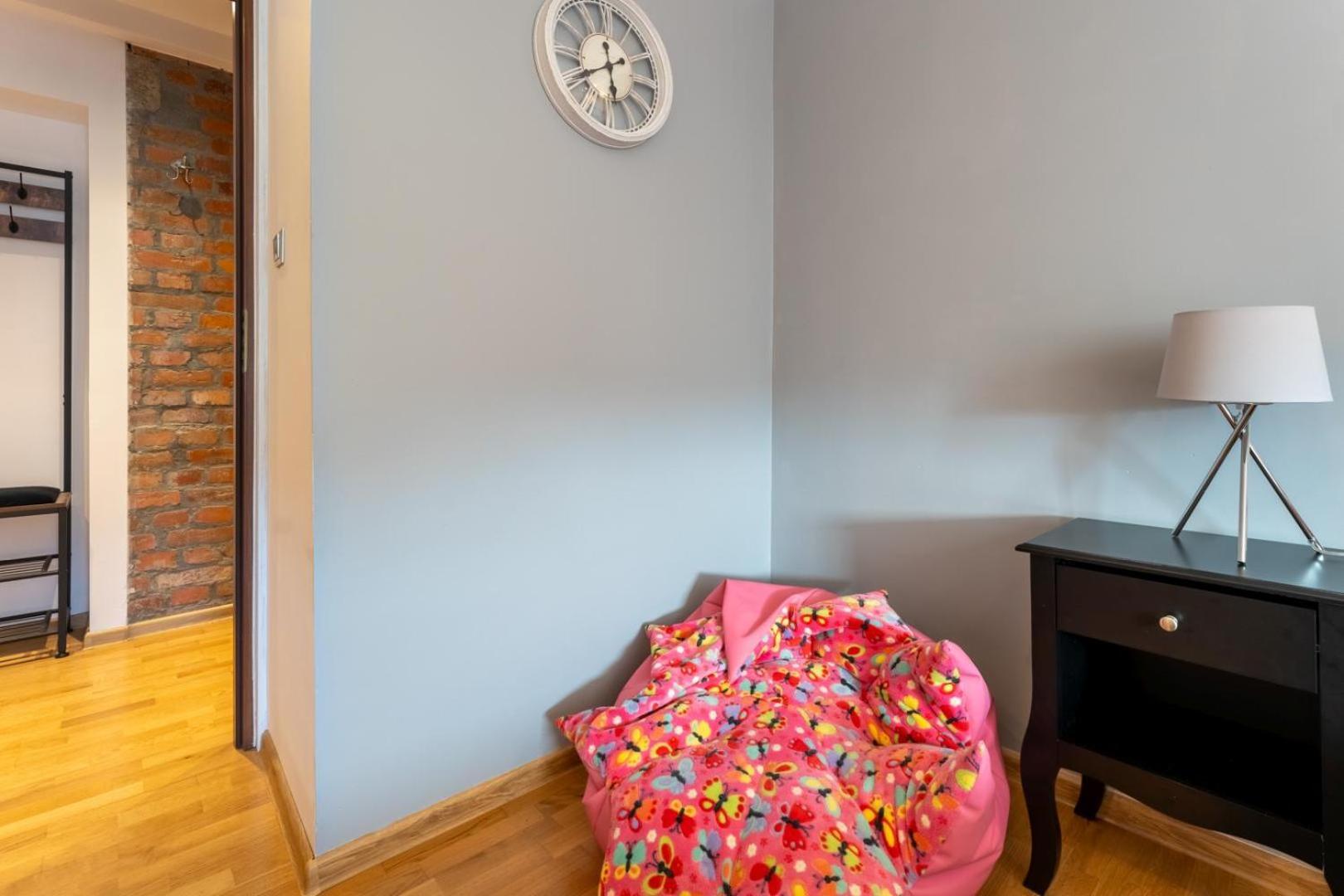 Apartament Ratuszlove - 2 Osobne Sypialnie, Z Widokiem Na Ratusz - By Spaceapart イェレニャ・グーラ エクステリア 写真