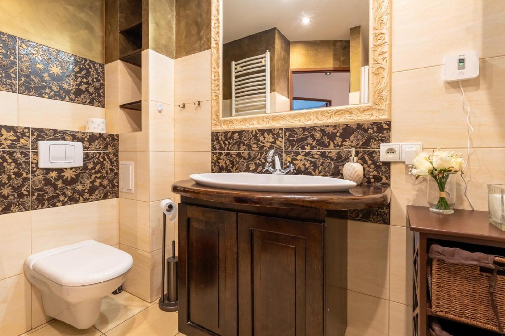 Apartament Ratuszlove - 2 Osobne Sypialnie, Z Widokiem Na Ratusz - By Spaceapart イェレニャ・グーラ エクステリア 写真