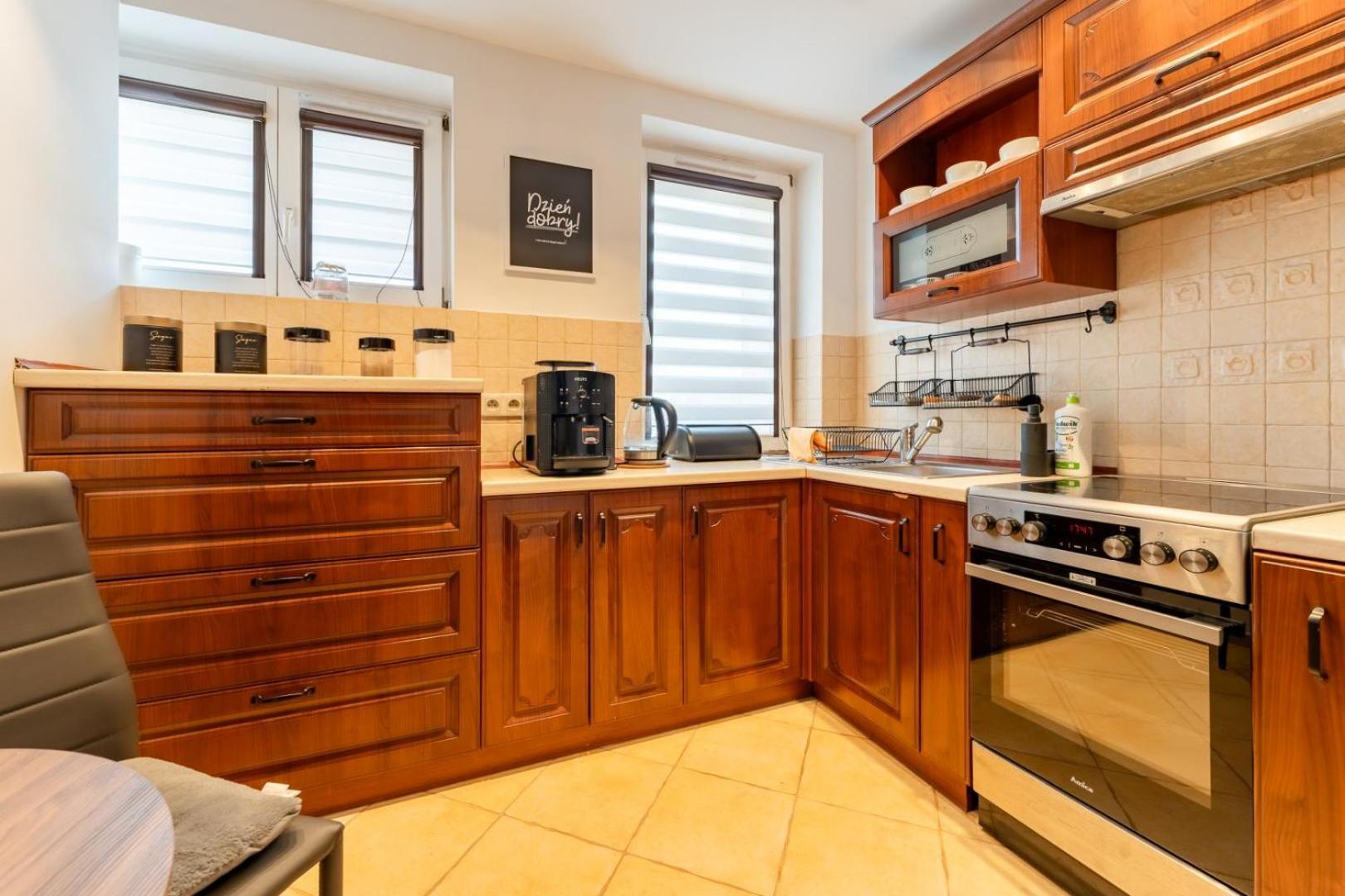 Apartament Ratuszlove - 2 Osobne Sypialnie, Z Widokiem Na Ratusz - By Spaceapart イェレニャ・グーラ エクステリア 写真